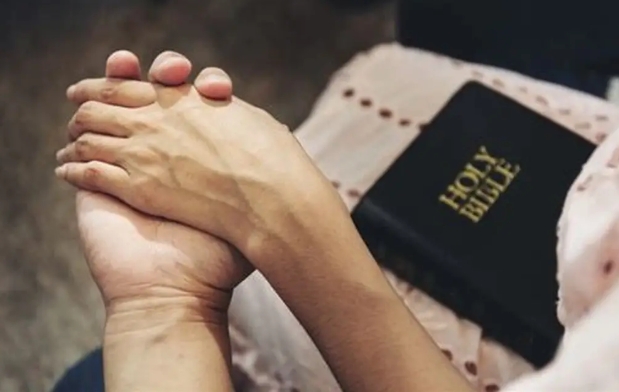 Prayer for Couples in Long-Distance Relationships